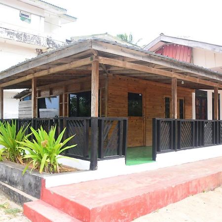 Alfresco Beach Hotel Uppuveli Exterior foto